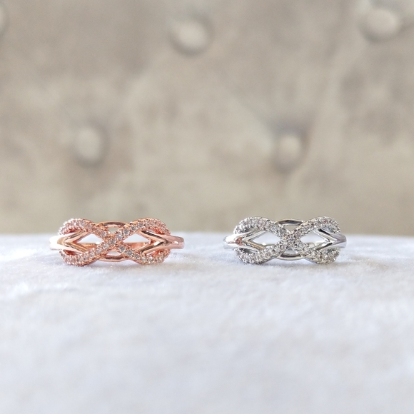 🔥LAST 1🔥NEW 18K ROSE GOLD PLATED INFINITY RING - Picture 2 of 9